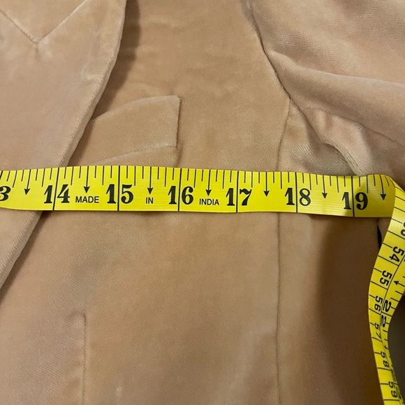 New with Flaw: Frame Peach Velvet Blazer Size 6 - Picture 11 of 16